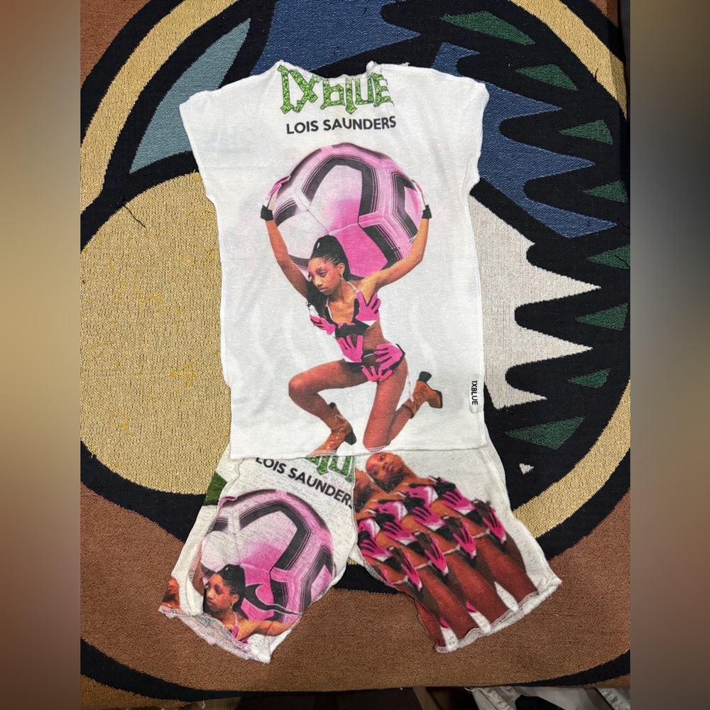 **SOLD** 1XBLUE Set!